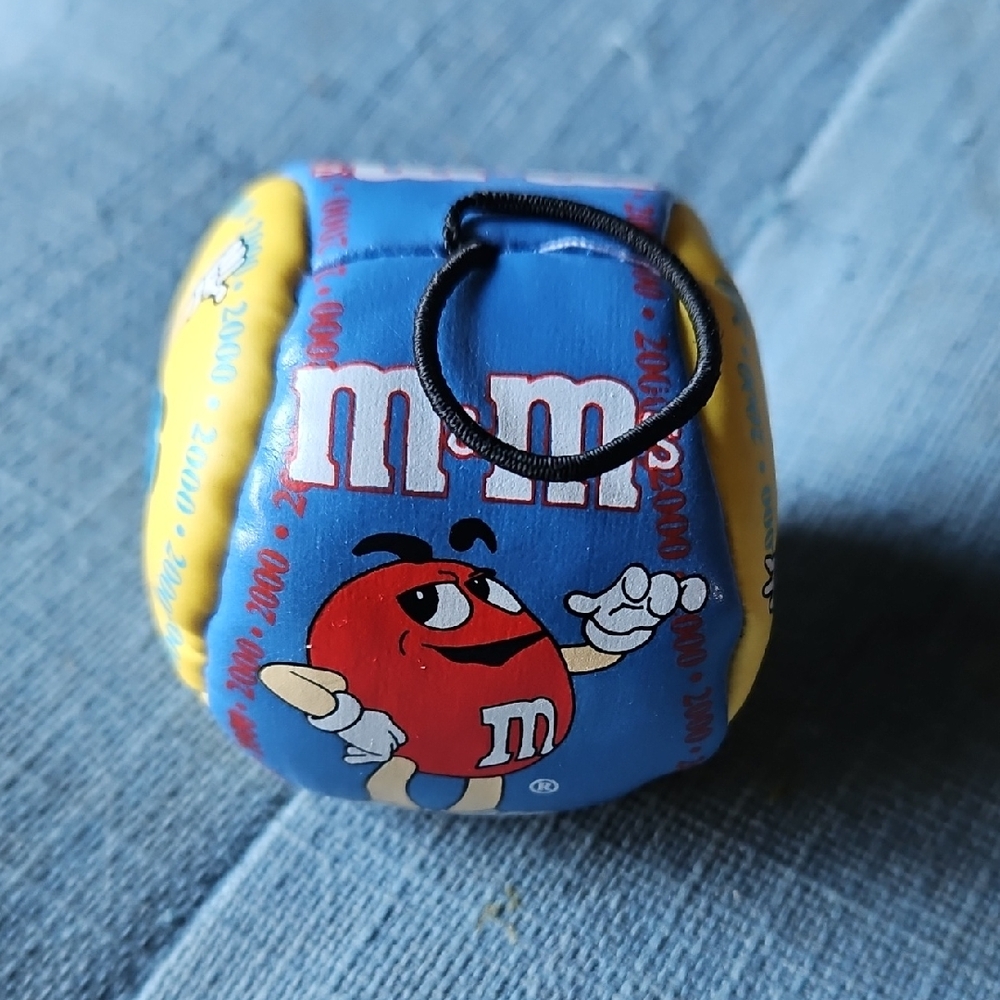 🌟3/$25🌟 M & M Millenium 2000 Ornament/Hacky Sack